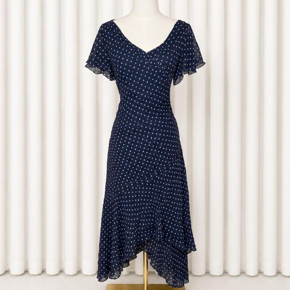 ˚❀༉‧₊˚ Adrianna Papell Polka Dot Midi Dress ‧₊˚❀༉‧₊˚ 100% silk